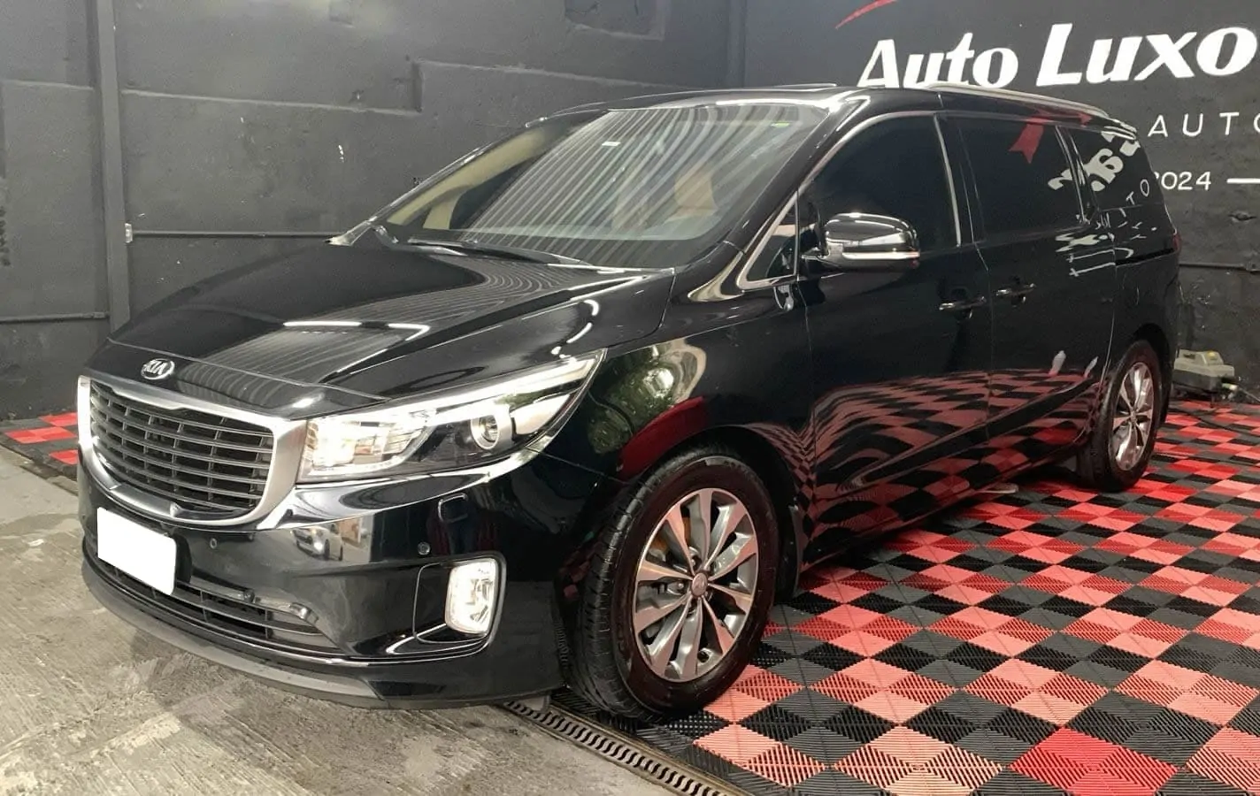 Kia Carnival Blindada